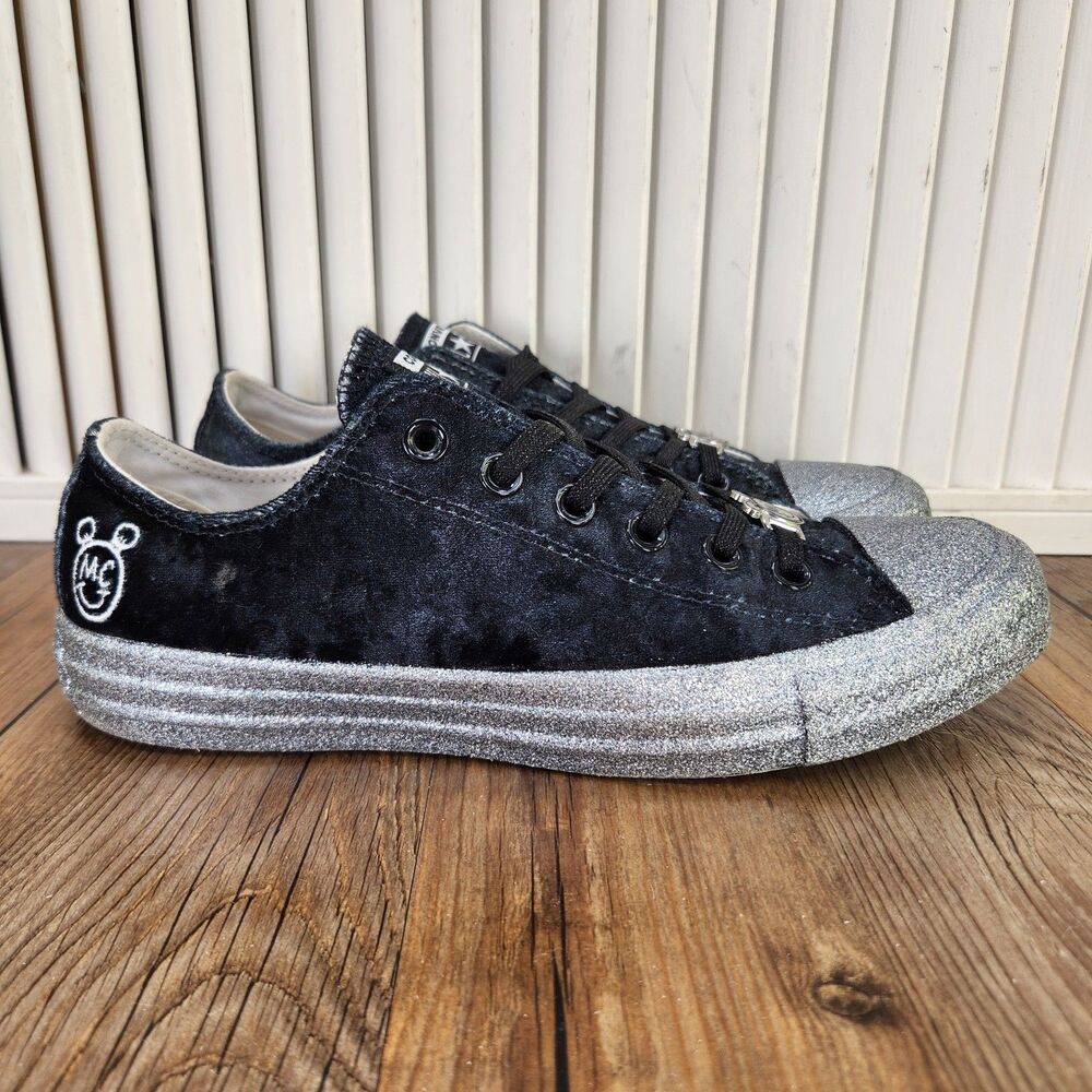 Converse Miley Cyrus CTAS OX Sneakers Womens Size 8.5 Black Velvet Shoes 563722C